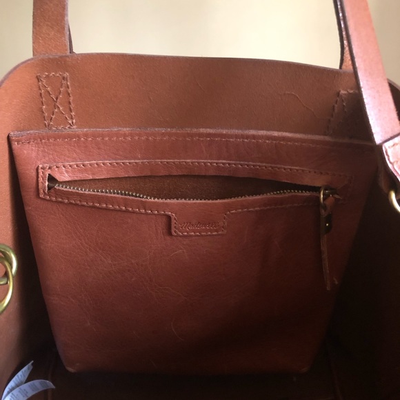 ‼️SOLD‼️ Madewell tote - Picture 4 of 8